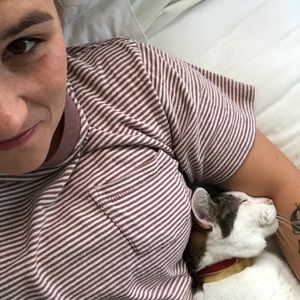 Meet your Posher, Alexis